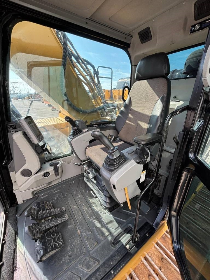 Vikšrinis ekskavatorius CAT 330 FL: foto 12