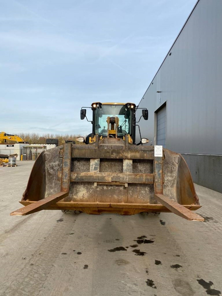 Ratinis krautuvas CAT 938 M (Bucket + Forks): foto 8