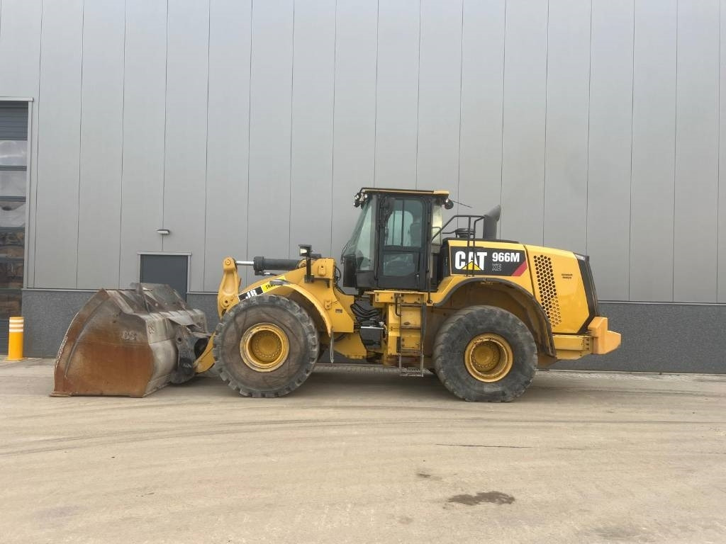 CAT 966M XE - Ratinis krautuvas: foto 1 CAT 966M XE - Ratinis krautuvas: foto 1