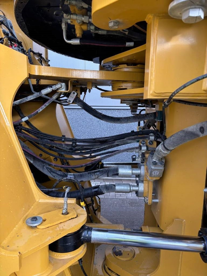 Ratinis krautuvas CAT 980 M: foto 19