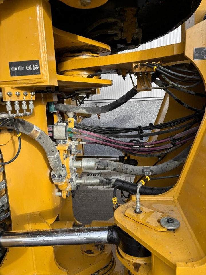 Ratinis krautuvas CAT 980 M: foto 20