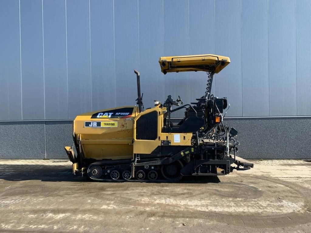 CAT AP355F - Asfalto klotuvas: foto 1 CAT AP355F - Asfalto klotuvas: foto 1
