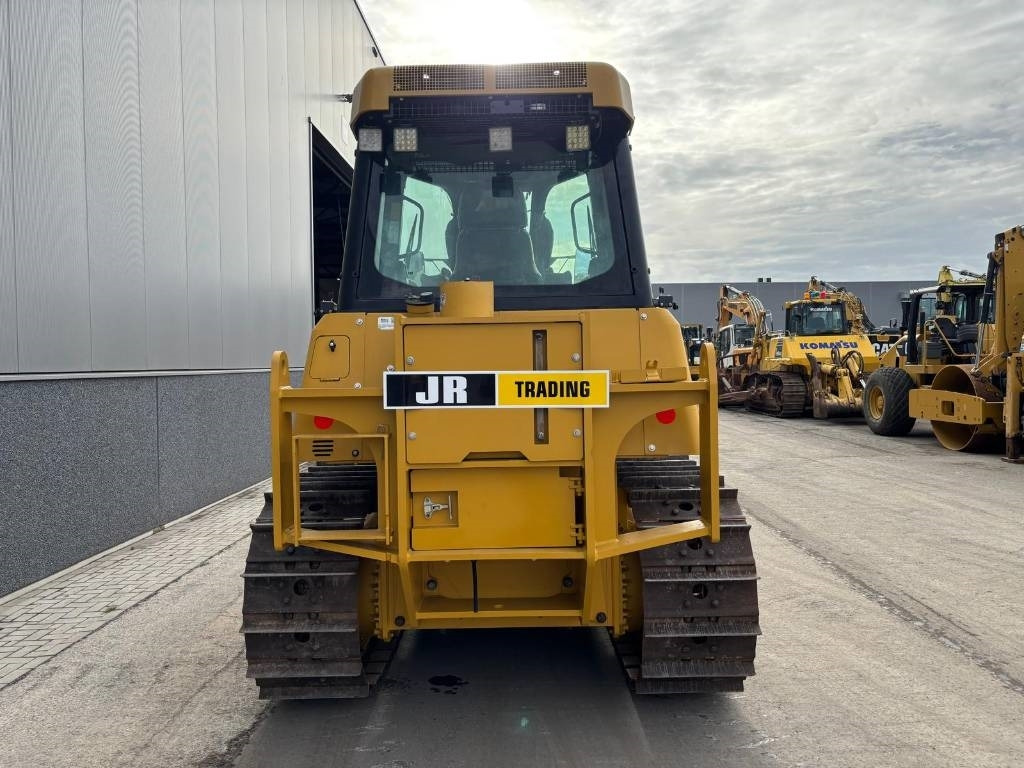 CAT D 6 K 2 XL (Low Verified Hours) - Buldozeris: foto 3 CAT D 6 K 2 XL (Low Verified Hours) - Buldozeris: foto 3