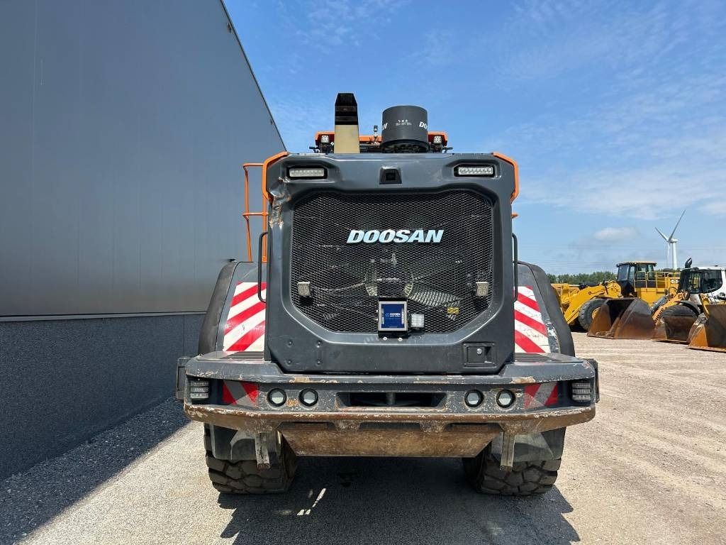 Doosan DL 420-7 (CDC) - Ratinis krautuvas: foto 4 Doosan DL 420-7 (CDC) - Ratinis krautuvas: foto 4