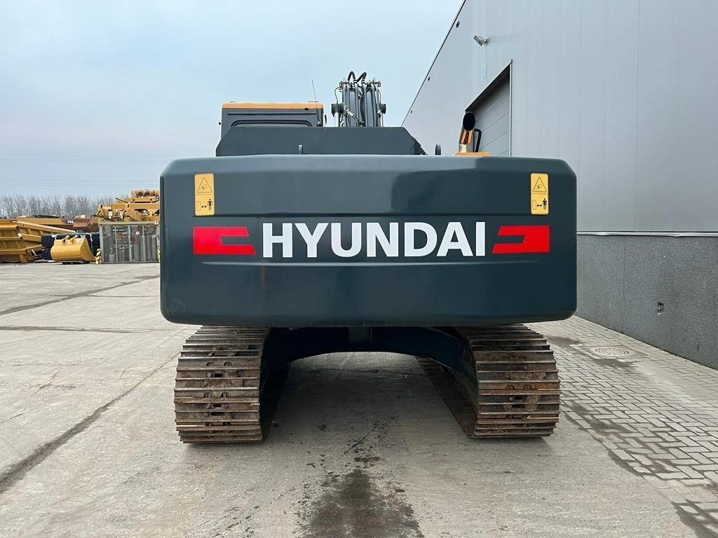 Hyundai R 210 - Vikšrinis ekskavatorius: foto 4 Hyundai R 210 - Vikšrinis ekskavatorius: foto 4