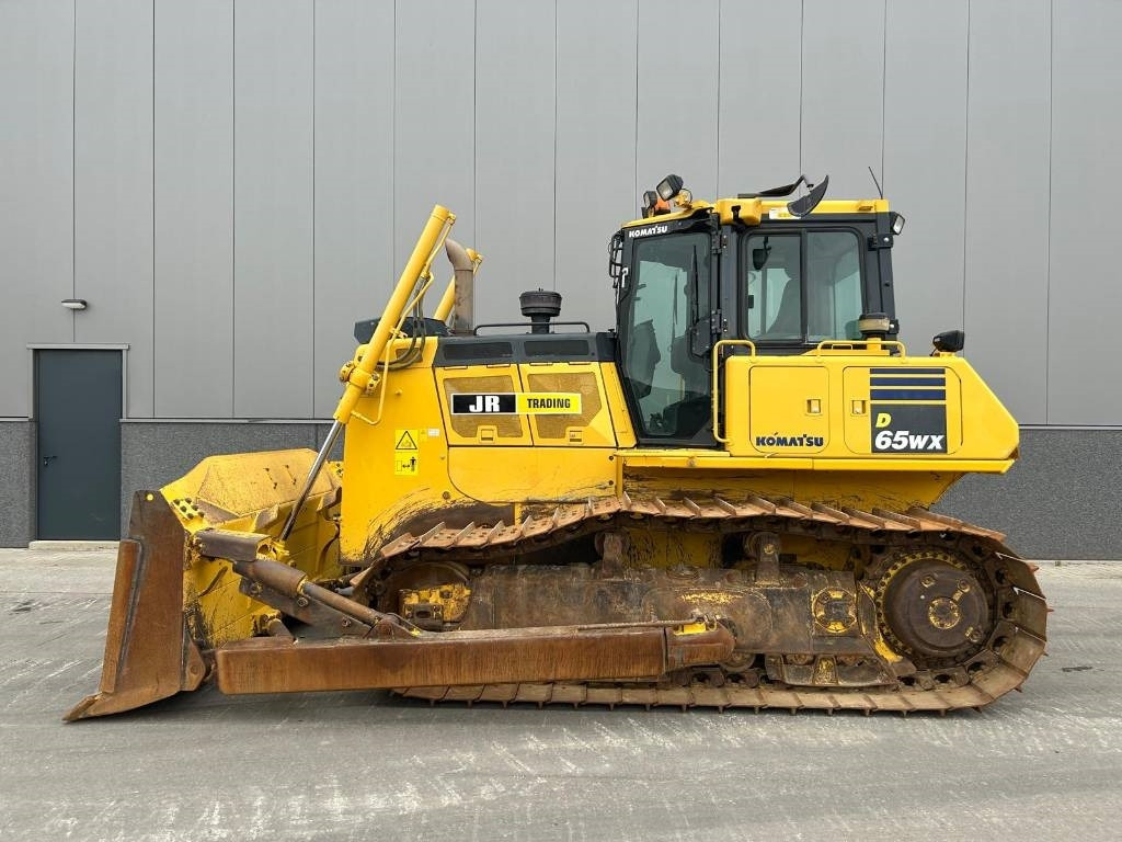 Komatsu D 65 WX-18 - Buldozeris: foto 2 Komatsu D 65 WX-18 - Buldozeris: foto 2