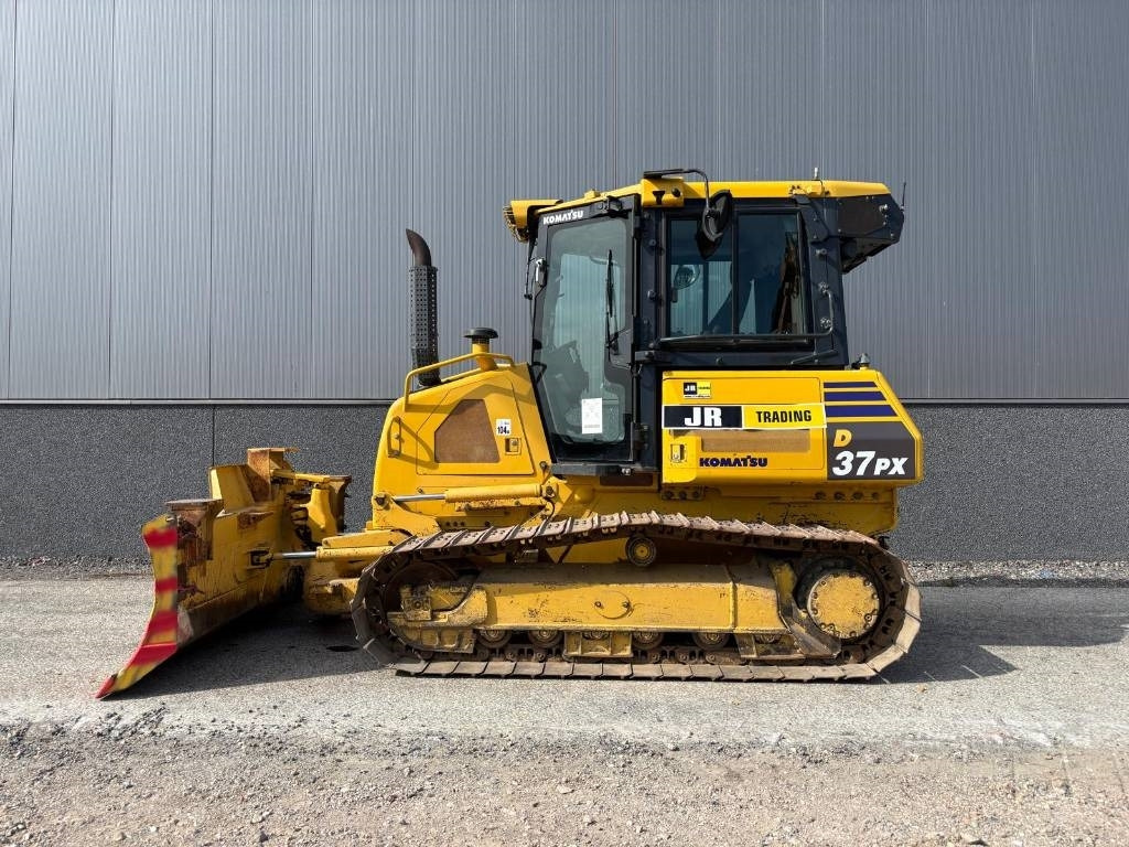 Komatsu D37 PX-23 - Buldozeris: foto 2 Komatsu D37 PX-23 - Buldozeris: foto 2