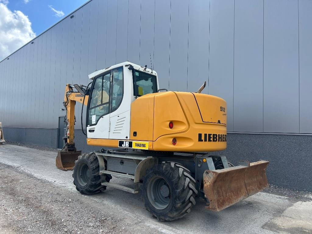 Liebherr A 912 Compact (2 Buckets) - Ratinis ekskavatorius: foto 3 Liebherr A 912 Compact (2 Buckets) - Ratinis ekskavatorius: foto 3