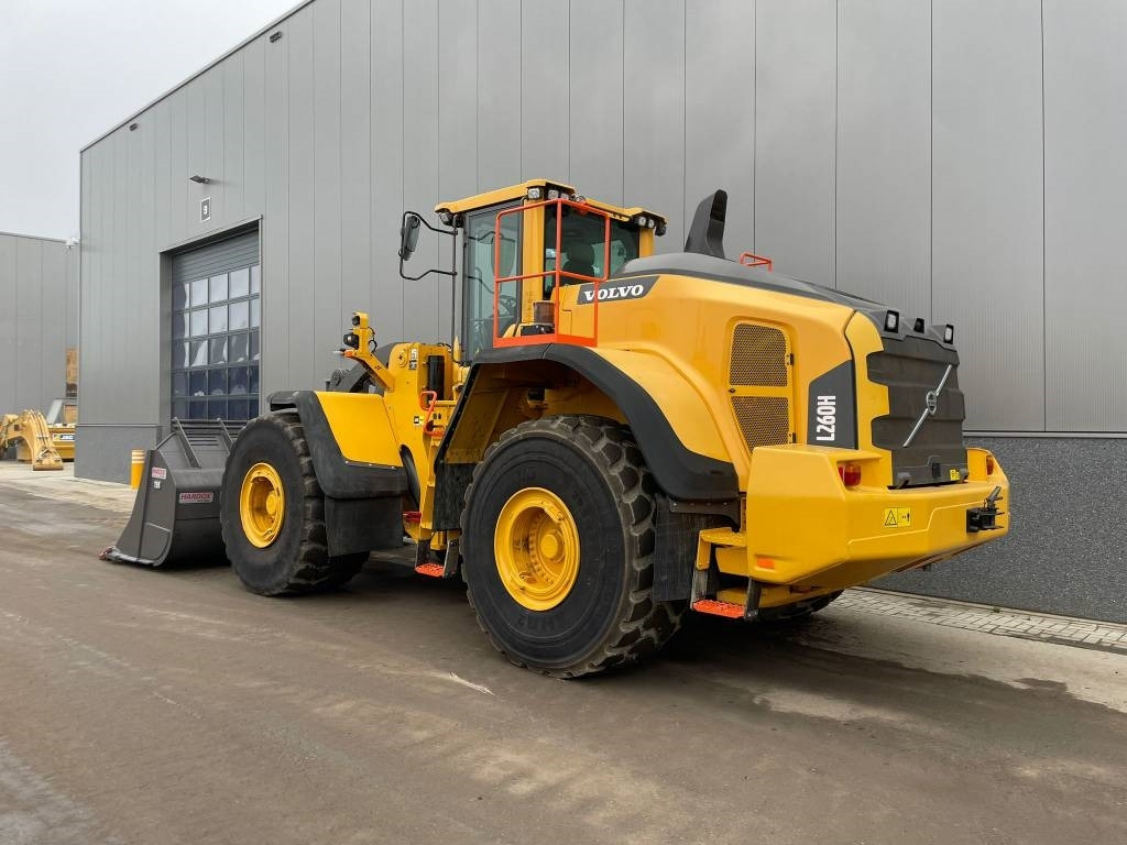 Volvo L 260 H - Ratinis krautuvas: foto 3 Volvo L 260 H - Ratinis krautuvas: foto 3
