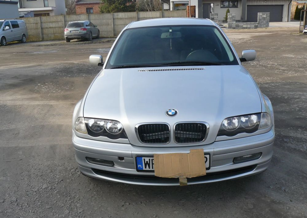 BMW Seria 3 320i - Sedanas: foto 1 BMW Seria 3 320i - Sedanas: foto 1