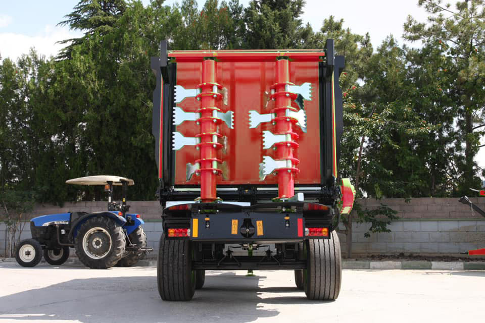 Novatar Manure Spreader Trailer 20 M3 - Mėšlo kratytuvas: foto 2 Novatar Manure Spreader Trailer 20 M3 - Mėšlo kratytuvas: foto 2