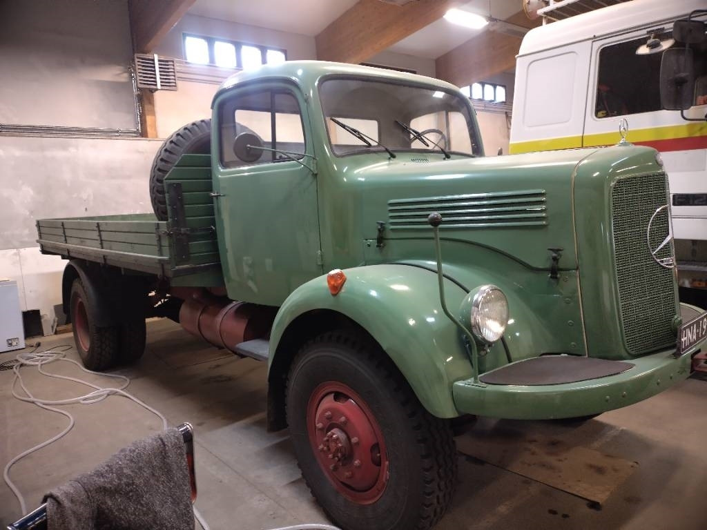 Mercedes-Benz 4x4 Kippilava,museo rekisterissä - Savivartis sunkvežimis: foto 1 Mercedes-Benz 4x4 Kippilava,museo rekisterissä - Savivartis sunkvežimis: foto 1