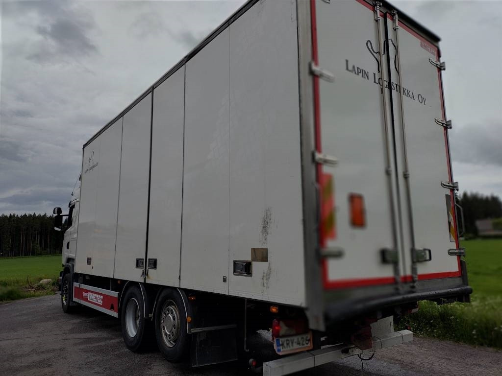 Scania R480 6x2 limetec kokosivuauk kori,liukukatto - Furgonas sunkvežimis: foto 4 Scania R480 6x2 limetec kokosivuauk kori,liukukatto - Furgonas sunkvežimis: foto 4