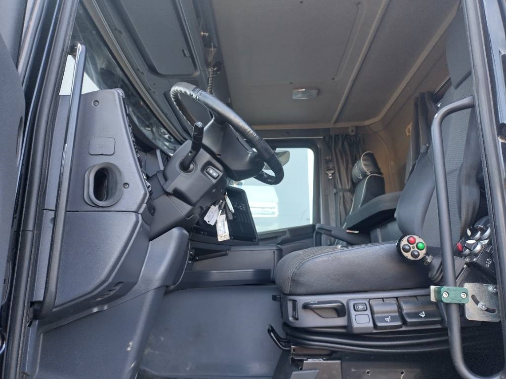 Scania R490 8x4 vaijerilaite,Euro6 - Nuožulnaus pakėlimo ant platformos sunkvežimis: foto 5 Scania R490 8x4 vaijerilaite,Euro6 - Nuožulnaus pakėlimo ant platformos sunkvežimis: foto 5