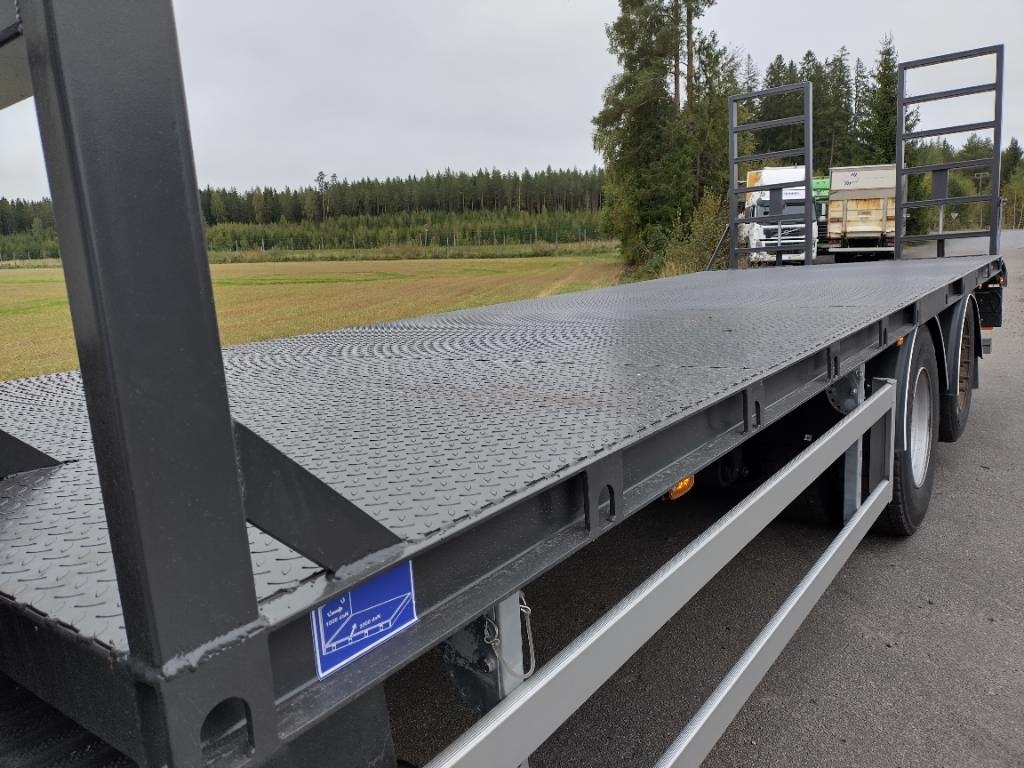 Scania R560 6x2 täysilmaj.uusi koneenkuljetusritilä - Platforminis/ Bortinis sunkvežimis: foto 3 Scania R560 6x2 täysilmaj.uusi koneenkuljetusritilä - Platforminis/ Bortinis sunkvežimis: foto 3