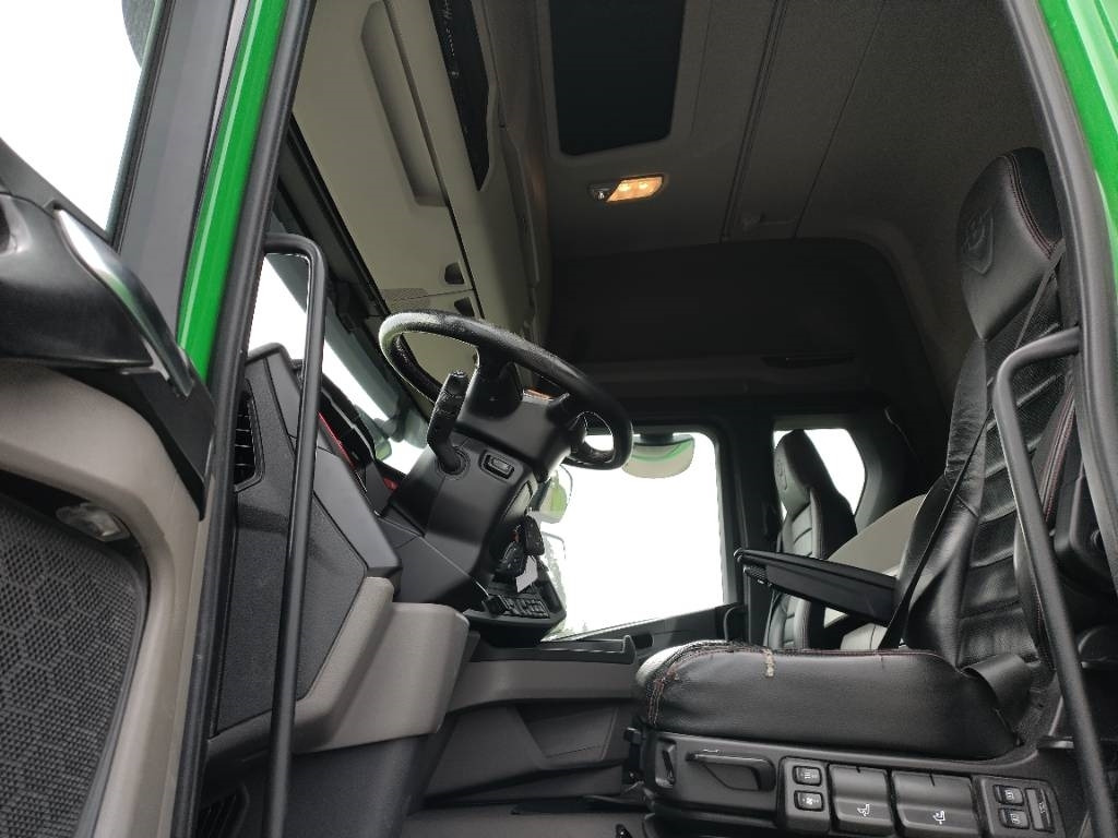 Scania R580 8x4 alusta 710tkm!! - Važiuoklės sunkvežimis: foto 5 Scania R580 8x4 alusta 710tkm!! - Važiuoklės sunkvežimis: foto 5