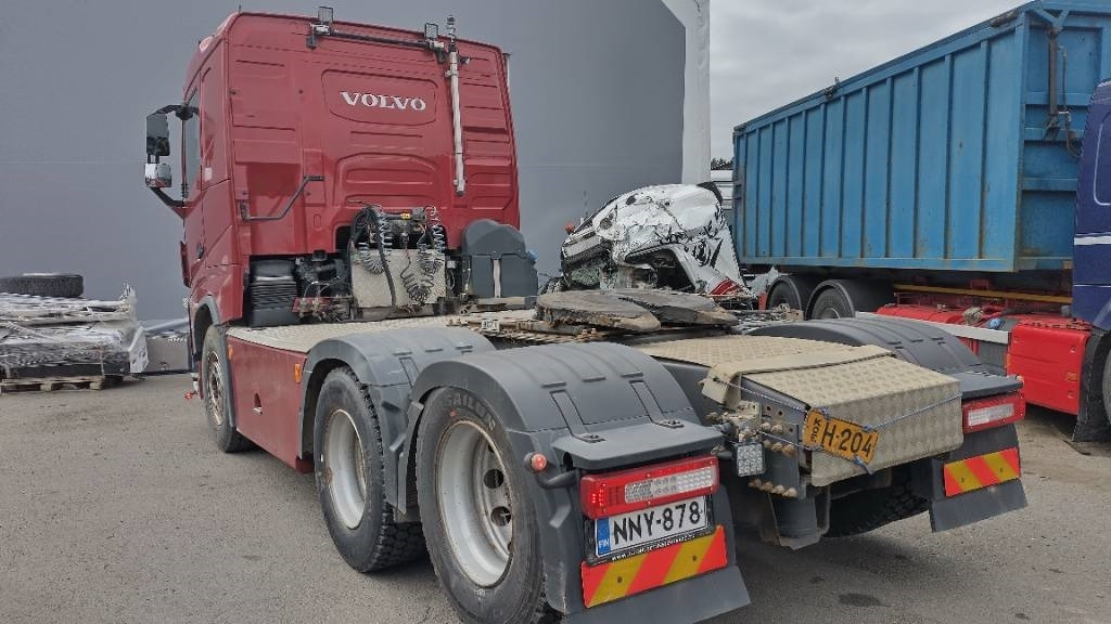 Volvo FH13 6x4 nouseva teliveto, HYDR!! - Vilkikas: foto 5 Volvo FH13 6x4 nouseva teliveto, HYDR!! - Vilkikas: foto 5