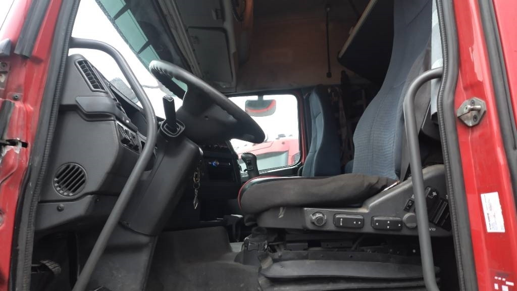 Volvo FH480 6x2 takateli veturi, hydrauliikka,manuaali - Vilkikas: foto 5 Volvo FH480 6x2 takateli veturi, hydrauliikka,manuaali - Vilkikas: foto 5