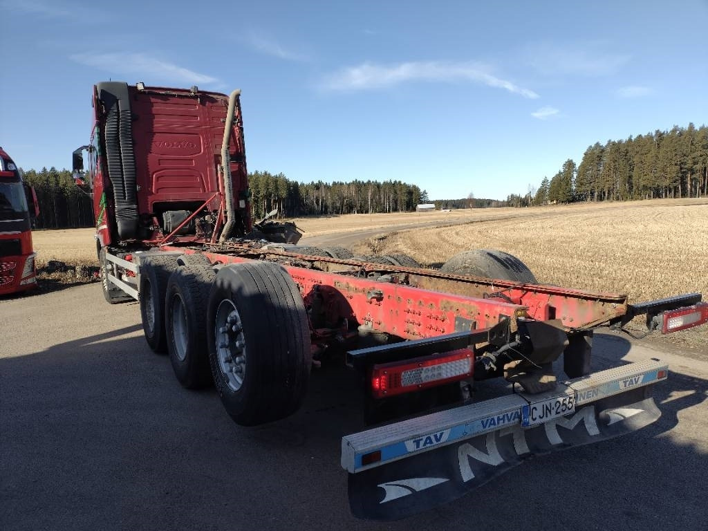 Volvo FH750 8x4 alusta - Važiuoklės sunkvežimis: foto 3 Volvo FH750 8x4 alusta - Važiuoklės sunkvežimis: foto 3
