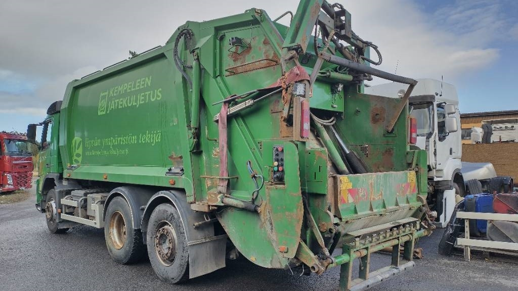 Volvo FM330 6x2 Norba pakkaaja,molokki nostin, manuaali - Šiukšliavežis: foto 5 Volvo FM330 6x2 Norba pakkaaja,molokki nostin, manuaali - Šiukšliavežis: foto 5