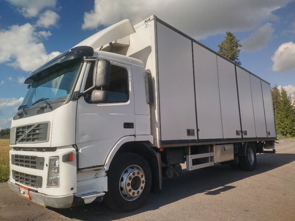 Volvo FM9 4x2 8,40m pitkä kylkiaukeava kori - Furgonas sunkvežimis: foto 1 Volvo FM9 4x2 8,40m pitkä kylkiaukeava kori - Furgonas sunkvežimis: foto 1