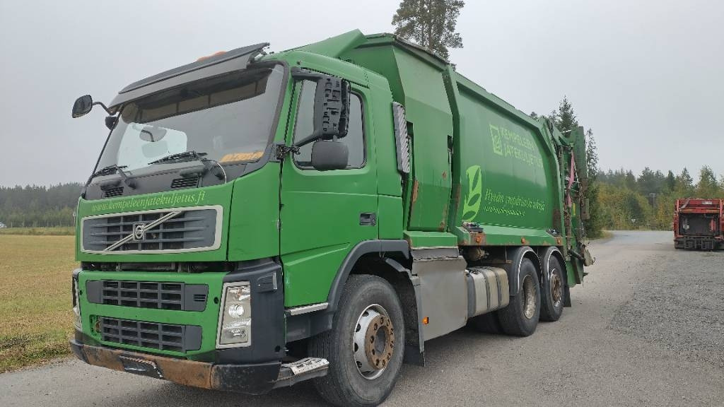 Volvo FM9 6x2 pakkaaja +nostin +etukippo - Šiukšliavežis: foto 1 Volvo FM9 6x2 pakkaaja +nostin +etukippo - Šiukšliavežis: foto 1