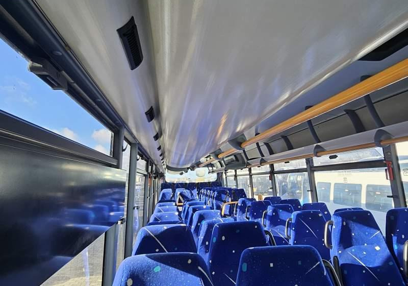 Irisbus CROSSWAY/ SPROWADZONY/ KLIMATYZACJA/ MANUAL - Priemiestinis autobusas: foto 3 Irisbus CROSSWAY/ SPROWADZONY/ KLIMATYZACJA/ MANUAL - Priemiestinis autobusas: foto 3