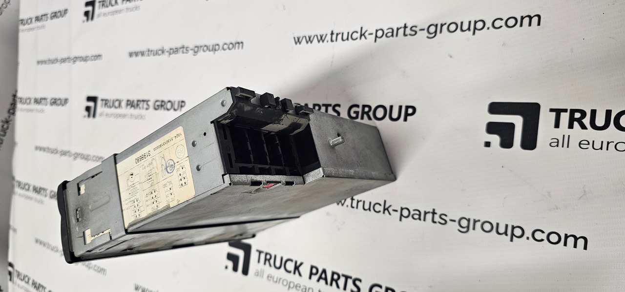 VOLVO VOLVO FH12 tachograph, 1324 type 3198680, 3198620, 2118453, 20858821, 20466940, 20466943, 20872426, 21331891, 21184859, 21332893, 21888883, 20466940, 20872426, 21184859, 21331893, 21888883, 24776241, - Atsarginės dalys - Sunkvežimis: foto 2 VOLVO VOLVO FH12 tachograph, 1324 type 3198680, 3198620, 2118453, 20858821, 20466940, 20466943, 20872426, 21331891, 21184859, 21332893, 21888883, 20466940, 20872426, 21184859, 21331893, 21888883, 24776241, - Atsarginės dalys - Sunkvežimis: foto 2