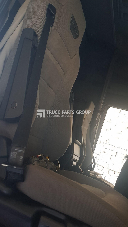 IVECO IVECO STRALIS EURO6 emission HY-WAY seats driver + passenger 13138430698, 504045441, 500389633, 500389418, 504196960 - Sėdynė - Sunkvežimis: foto 3 IVECO IVECO STRALIS EURO6 emission HY-WAY seats driver + passenger 13138430698, 504045441, 500389633, 500389418, 504196960 - Sėdynė - Sunkvežimis: foto 3
