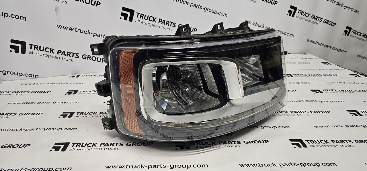 SCANIA Scania headlight S line EURO 6, lamps 2674390, 2379882, 2655848, 2674391, 2379886, 2655849, 2674392, 2674412, 2338121, 2338122, 2338273, 2338275, 2338281, 2338282, 2311420, 2295953, 2529168, 2346372, - Priekinis žibintas - Sunkvežimis: foto 1 SCANIA Scania headlight S line EURO 6, lamps 2674390, 2379882, 2655848, 2674391, 2379886, 2655849, 2674392, 2674412, 2338121, 2338122, 2338273, 2338275, 2338281, 2338282, 2311420, 2295953, 2529168, 2346372, - Priekinis žibintas - Sunkvežimis: foto 1