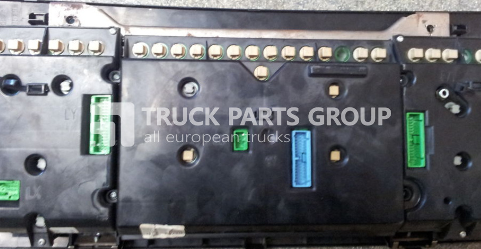 VOLVO FL6, FL10 instrument panel, instrument cluster, da dashboard - Prietaisų skydas - Sunkvežimis: foto 3 VOLVO FL6, FL10 instrument panel, instrument cluster, da dashboard - Prietaisų skydas - Sunkvežimis: foto 3