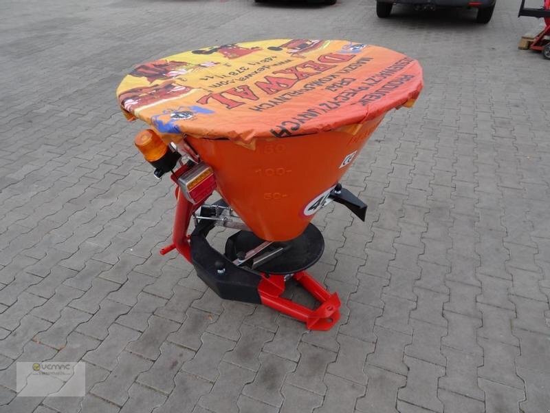 Dexwal 400H Salzstreuer Streuer Traktor Winter hydraulische Öffnung - Smėlio/ Druskos barstytuvas: foto 3 Dexwal 400H Salzstreuer Streuer Traktor Winter hydraulische Öffnung - Smėlio/ Druskos barstytuvas: foto 3