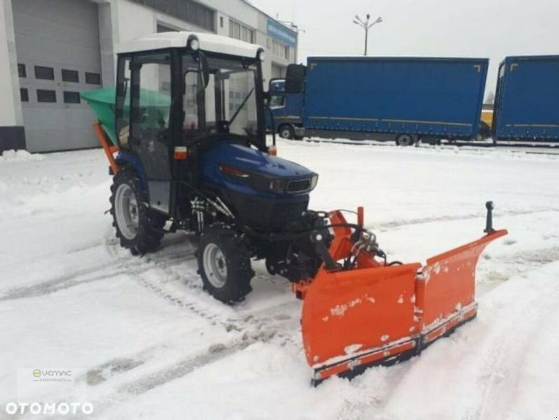 Farmtrac Farmtrac 26 26PS Winterdienst Traktor Schneeschild Streuer NEU - Komunalinis traktorius: foto 3 Farmtrac Farmtrac 26 26PS Winterdienst Traktor Schneeschild Streuer NEU - Komunalinis traktorius: foto 3
