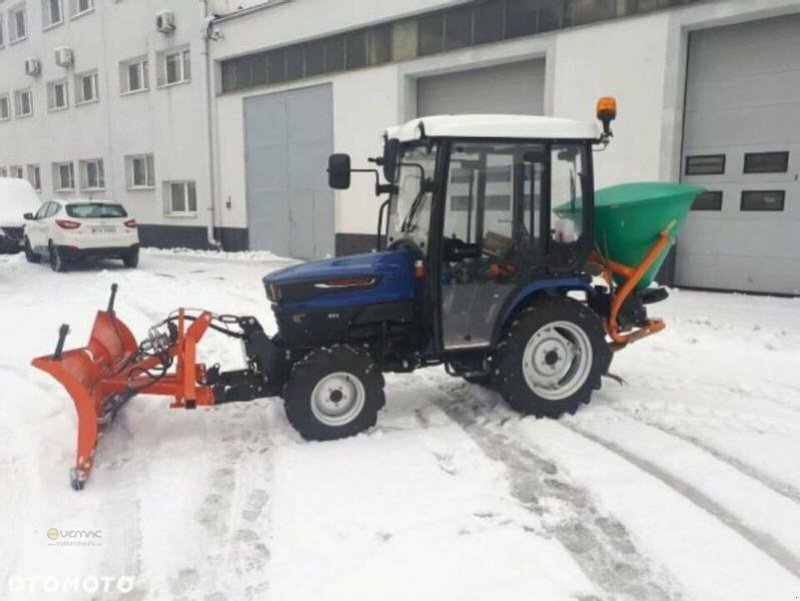 Farmtrac Farmtrac 26 26PS Winterdienst Traktor Schneeschild Streuer NEU - Komunalinis traktorius: foto 1 Farmtrac Farmtrac 26 26PS Winterdienst Traktor Schneeschild Streuer NEU - Komunalinis traktorius: foto 1