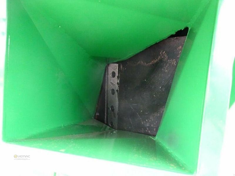 Vemac Holzhäcksler Agrifarm WOD11H Holzschredder Häcksler Hydraulik, bis 13cm Holzeinzug - Medienos smulkintuvas: foto 1 Vemac Holzhäcksler Agrifarm WOD11H Holzschredder Häcksler Hydraulik, bis 13cm Holzeinzug - Medienos smulkintuvas: foto 1