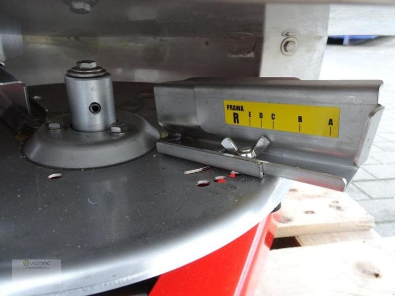 Nauja Trąšų barstytuvas Vemac Zweischeibenstreuer 1200KG Streuer Winterdienst Traktor NEU: foto 17