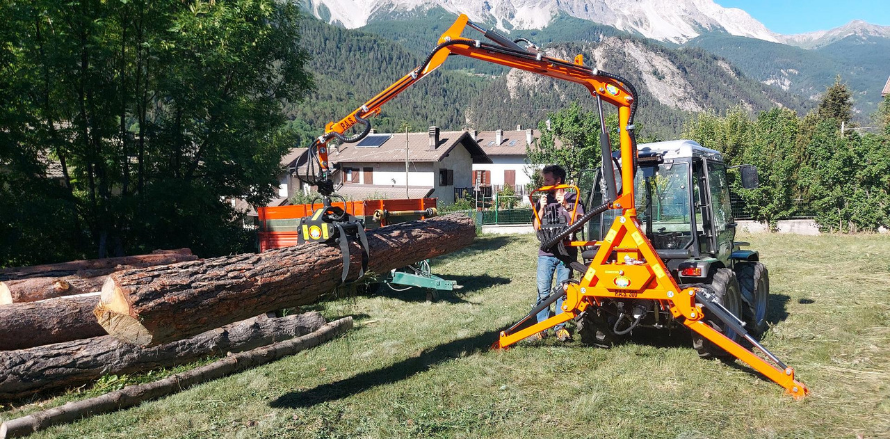 Gru - Caricatore forestale PAS300 - Kranas-manipuliatorius - Miško technika: foto 4 Gru - Caricatore forestale PAS300 - Kranas-manipuliatorius - Miško technika: foto 4