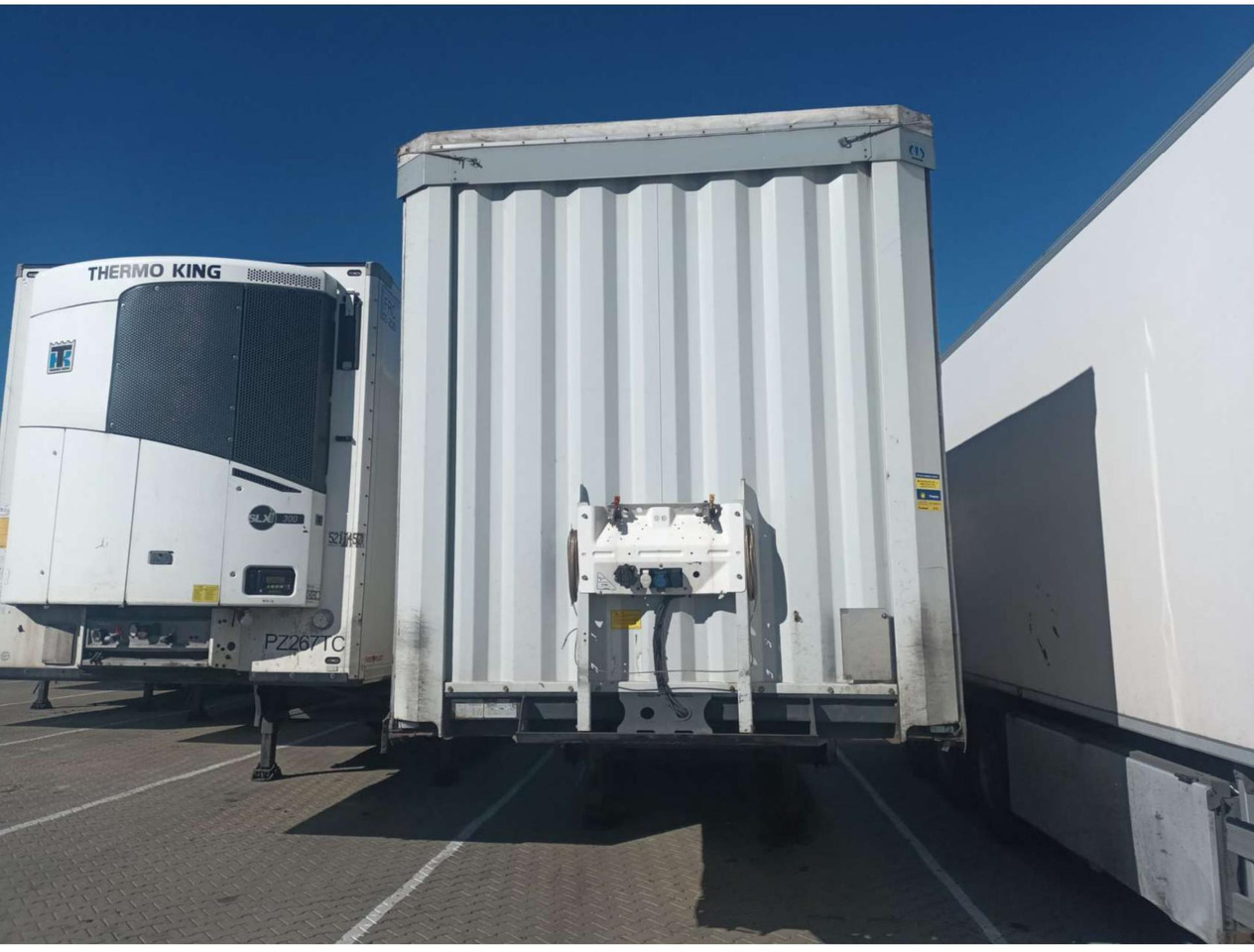 2018 Krone SDP Profi Liner Standard Lifting Axle - Tentinė puspriekabė: foto 1 2018 Krone SDP Profi Liner Standard Lifting Axle - Tentinė puspriekabė: foto 1