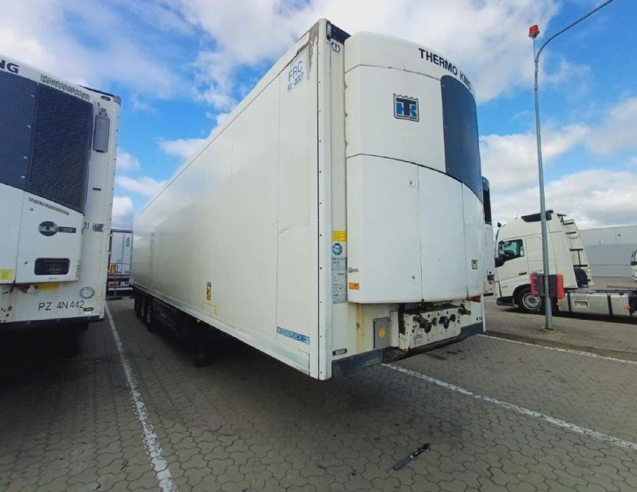 2018 Krone SDR Double Deck Cool Liner FP45 ThermoKing SLXi 300 Lifting Axle - Refrižeratorius puspriekabė: foto 2 2018 Krone SDR Double Deck Cool Liner FP45 ThermoKing SLXi 300 Lifting Axle - Refrižeratorius puspriekabė: foto 2