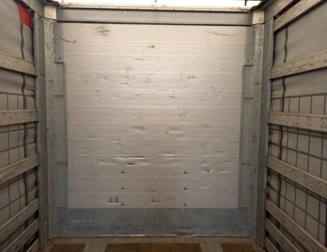 2019 Schmitz Cargobull SCS24/L Varios - Tentinė puspriekabė: foto 3 2019 Schmitz Cargobull SCS24/L Varios - Tentinė puspriekabė: foto 3