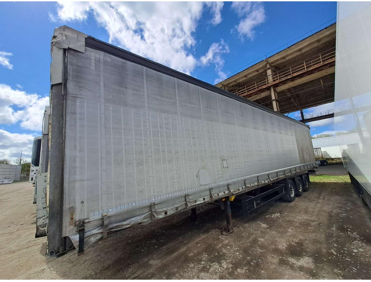 2019 Schmitz Cargobull SCS24/L Varios - Tentinė puspriekabė: foto 4 2019 Schmitz Cargobull SCS24/L Varios - Tentinė puspriekabė: foto 4