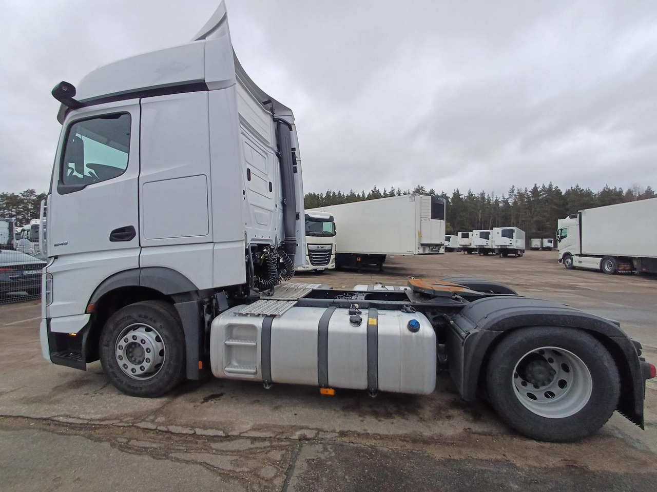 2021 Mercedes-Benz Actros 5 1845 BigSpace - Vilkikas: foto 2 2021 Mercedes-Benz Actros 5 1845 BigSpace - Vilkikas: foto 2