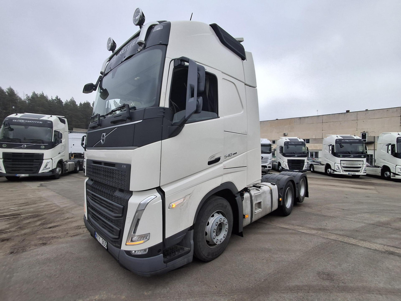 2022 Volvo FH 540 Globetrotter XL Retarder - Vilkikas: foto 1 2022 Volvo FH 540 Globetrotter XL Retarder - Vilkikas: foto 1