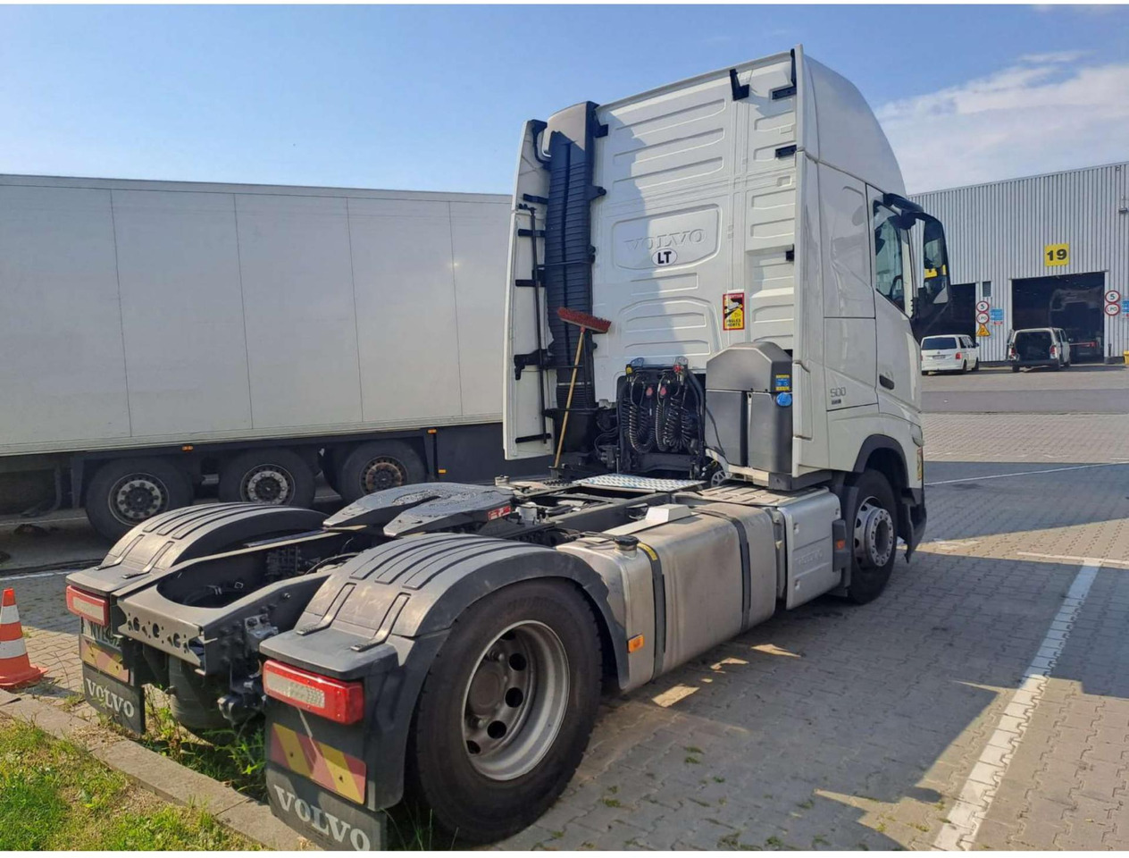 2025 Volvo FH 500 Globetrotter XL ACC - Vilkikas: foto 4 2025 Volvo FH 500 Globetrotter XL ACC - Vilkikas: foto 4