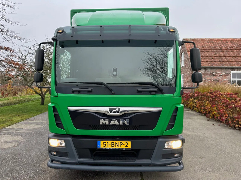 MAN TGL 10.180 / NL TRUCK / EURO6 / BOX+LIFT+SIDE DOOR / LOW KM / TOP!! - Furgonas sunkvežimis: foto 2 MAN TGL 10.180 / NL TRUCK / EURO6 / BOX+LIFT+SIDE DOOR / LOW KM / TOP!! - Furgonas sunkvežimis: foto 2