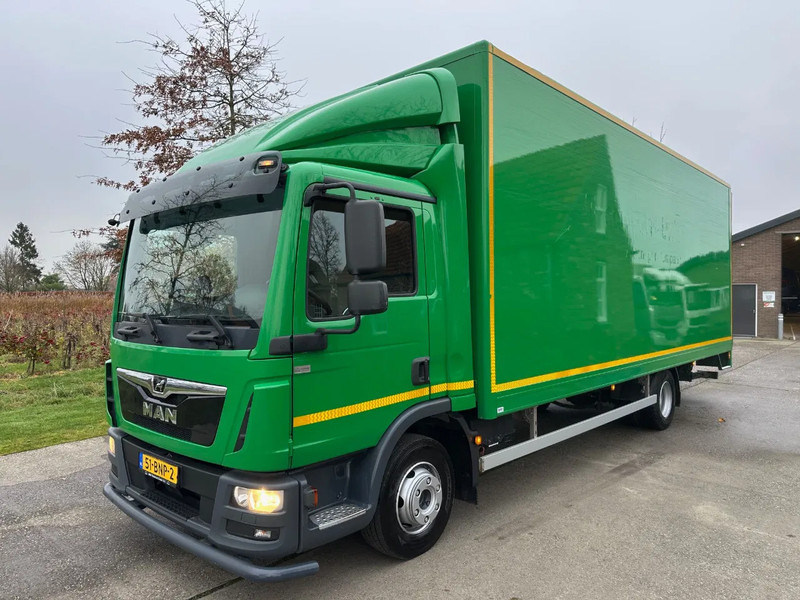 MAN TGL 10.180 / NL TRUCK / EURO6 / BOX+LIFT+SIDE DOOR / LOW KM / TOP!! - Furgonas sunkvežimis: foto 1 MAN TGL 10.180 / NL TRUCK / EURO6 / BOX+LIFT+SIDE DOOR / LOW KM / TOP!! - Furgonas sunkvežimis: foto 1
