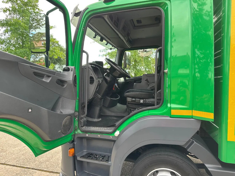 Mercedes-Benz Atego 1018 / NL TRUCK / LOW KM / AIRCO / BOX+LIFT+SIDEDOOR / 10T / AUTOMATIC - Furgonas sunkvežimis: foto 4 Mercedes-Benz Atego 1018 / NL TRUCK / LOW KM / AIRCO / BOX+LIFT+SIDEDOOR / 10T / AUTOMATIC - Furgonas sunkvežimis: foto 4
