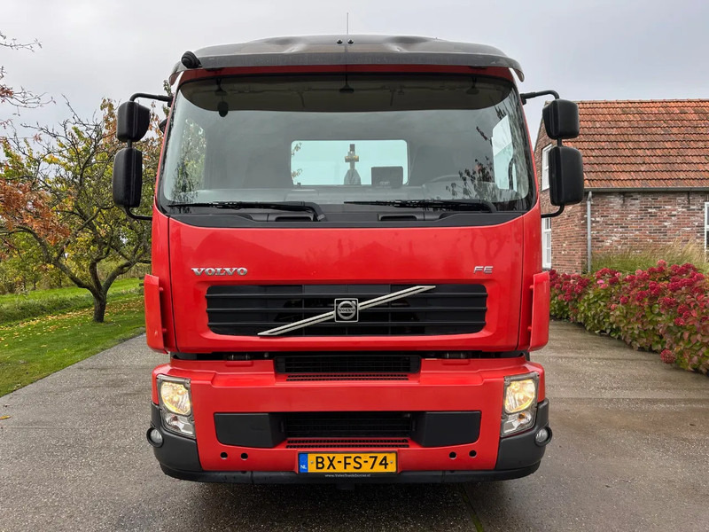 Volvo FE 320 / NL TRUCK / EURO 5 / HIAB MULTILIFT XR 21T / LIKE NEW!! / LOW KM!! / LIFT+STEER AXLE - Hook-lift sunkvežimis: foto 2 Volvo FE 320 / NL TRUCK / EURO 5 / HIAB MULTILIFT XR 21T / LIKE NEW!! / LOW KM!! / LIFT+STEER AXLE - Hook-lift sunkvežimis: foto 2