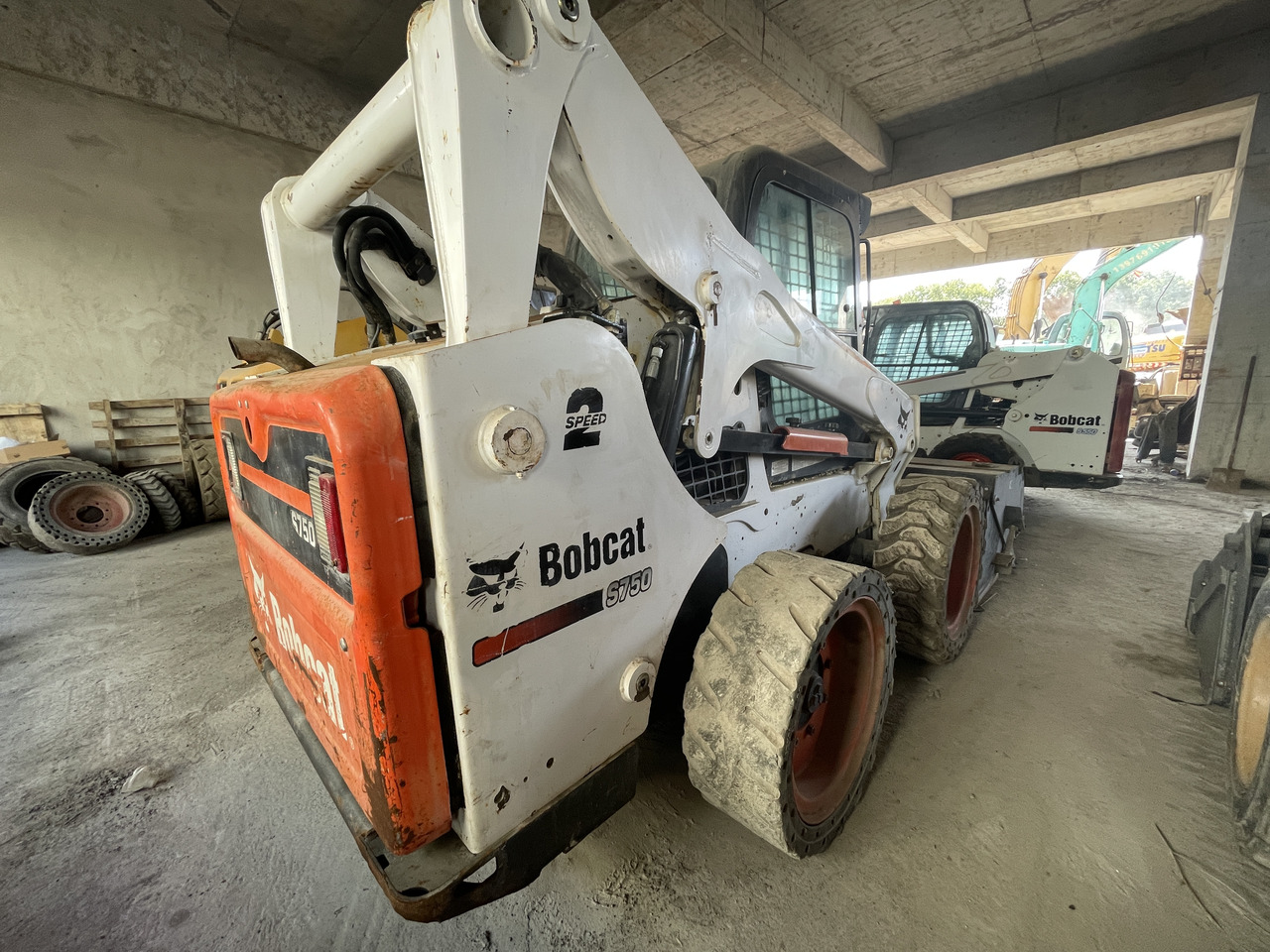 Bobcat S750 - Mini krautuvas: foto 2 Bobcat S750 - Mini krautuvas: foto 2