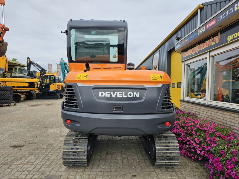 Develon DX60E-10N - Mini ekskavatorius: foto 4 Develon DX60E-10N - Mini ekskavatorius: foto 4
